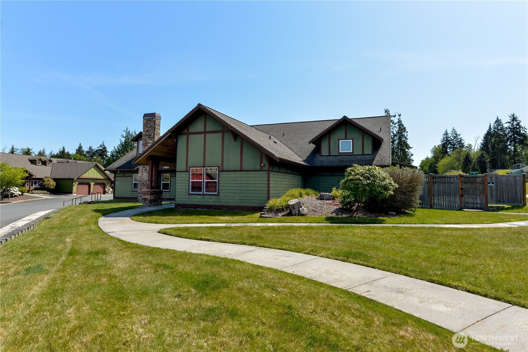 2612 Apple Tree Lane, Unit B Port Angeles, WA 98363 - Photo 30 of 40