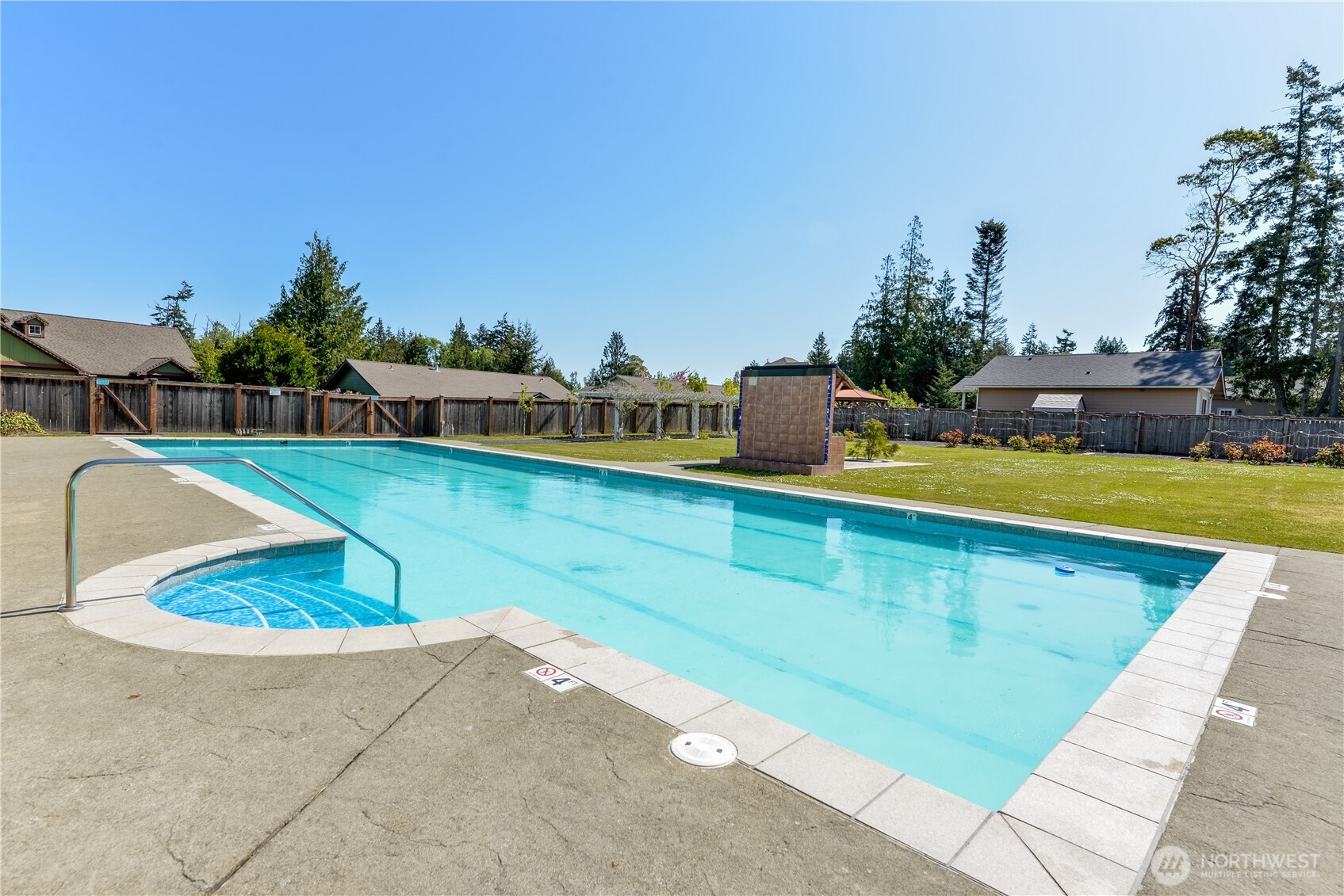 2612 Apple Tree Lane, Unit B Port Angeles, WA 98363 - Photo 32 of 40
