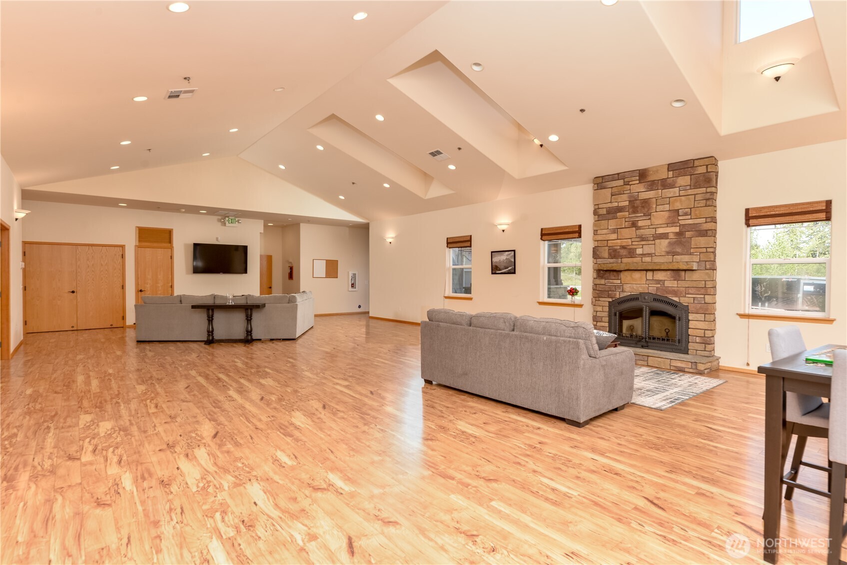 2612 Apple Tree Lane, Unit B Port Angeles, WA 98363 - Photo 34 of 40