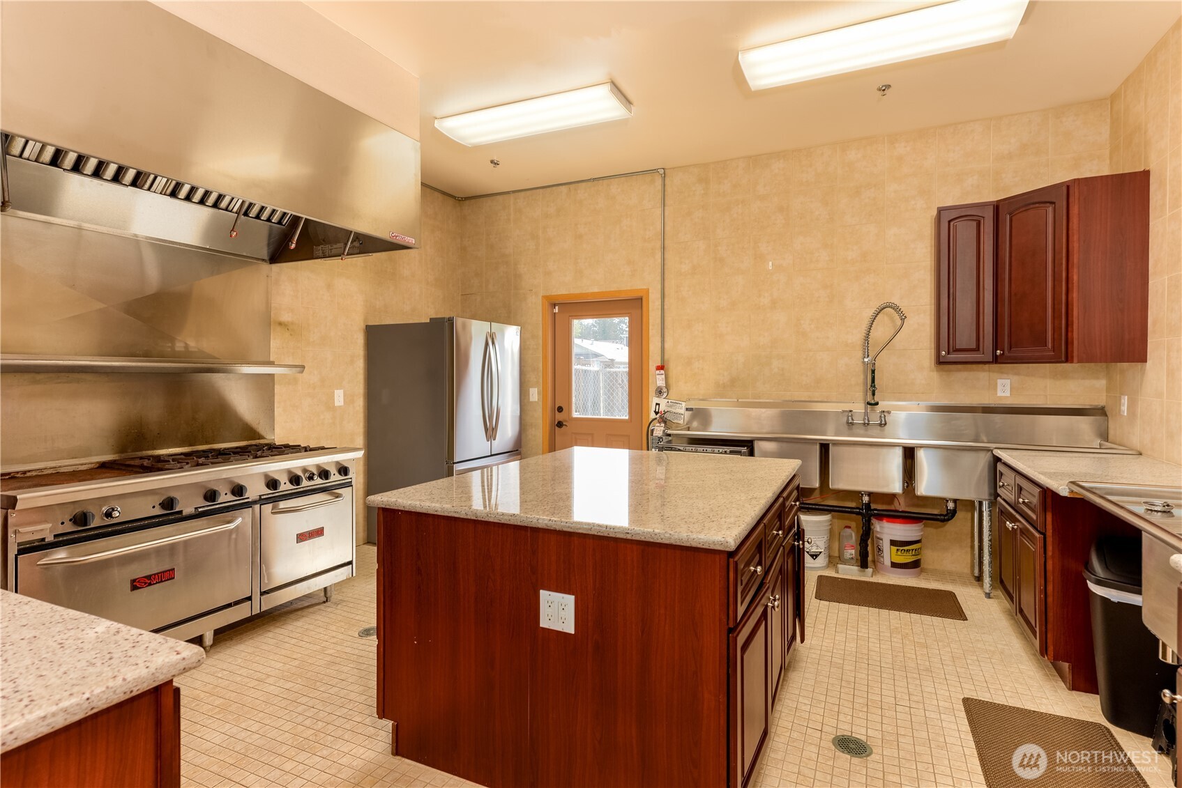 2612 Apple Tree Lane, Unit B Port Angeles, WA 98363 - Photo 37 of 40