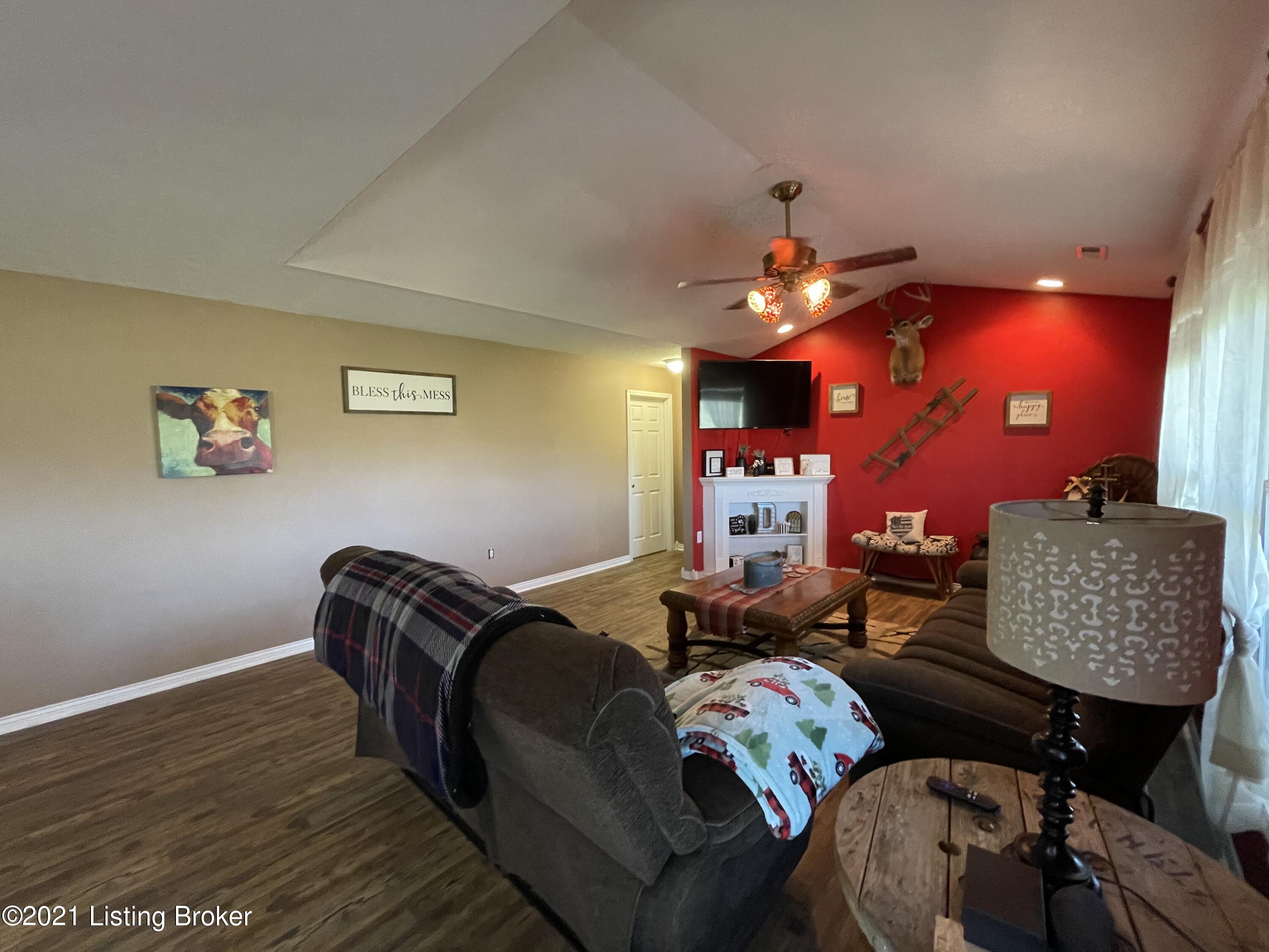 5351 Rhodelia Road Payneville, KY 40157 - Photo 34 of 50 9885D6CC-34D3-4CE6-9C5C-EB6F828B3DFC