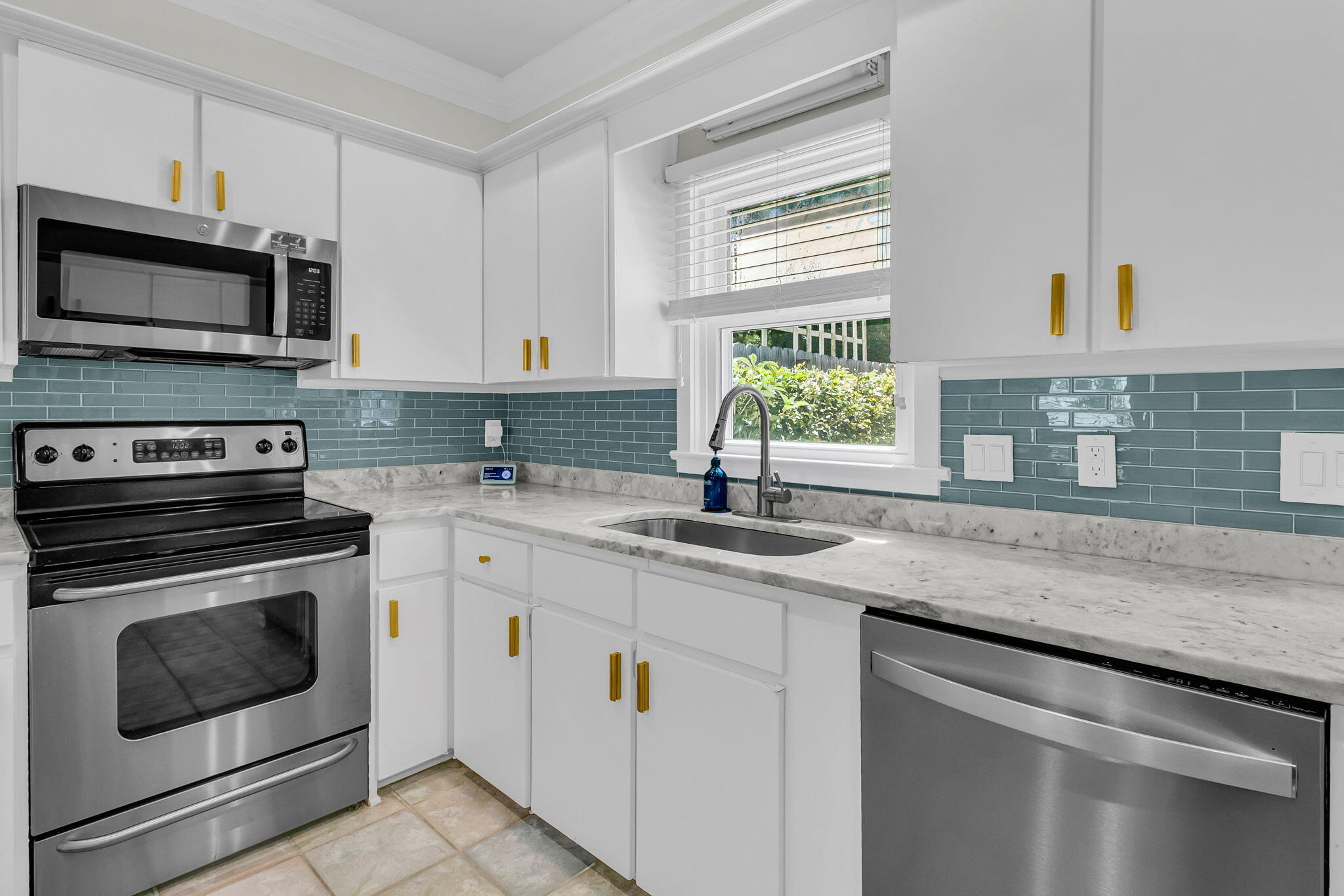 1462 North Point Lane, Unit B Mount Pleasant, SC 29464 - Photo 20 of 41