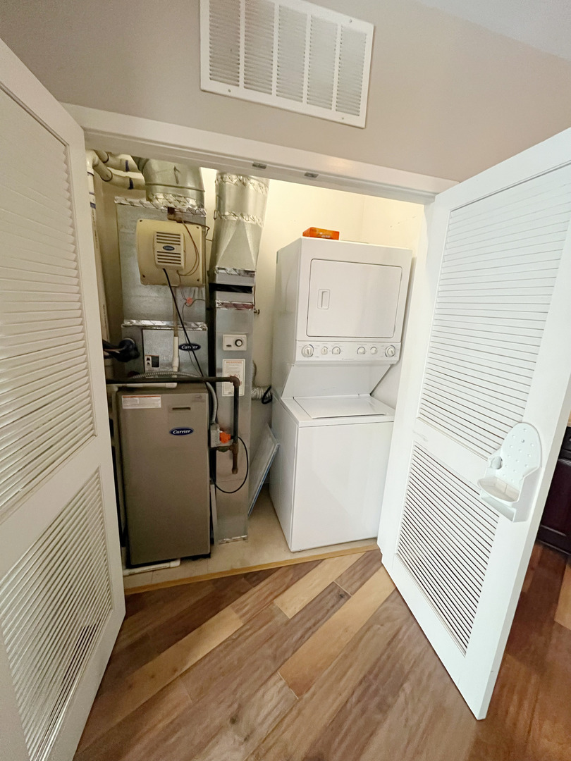 1075 West Roosevelt Road, Unit 303 Chicago, IL 60608 - Photo 4 of 15