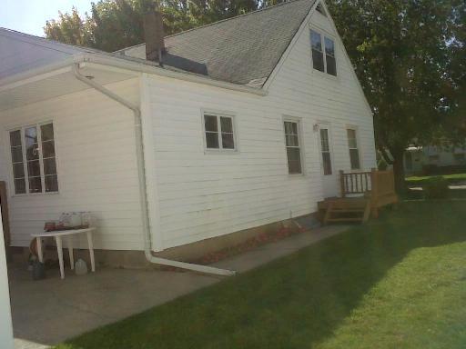 829 North 12th Street Rochelle, IL 61068 - Photo 8 of 11 a view of backyard of house