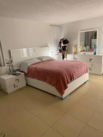 $265,000 | 1900 West 68th Street, Unit A205, Hialeah, FL 33014