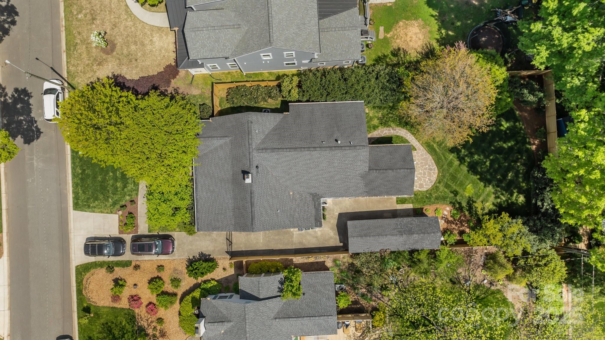 3019 Sunset Drive Charlotte, NC 28209 - Photo 45 of 46 an aerial view of a house with a yard