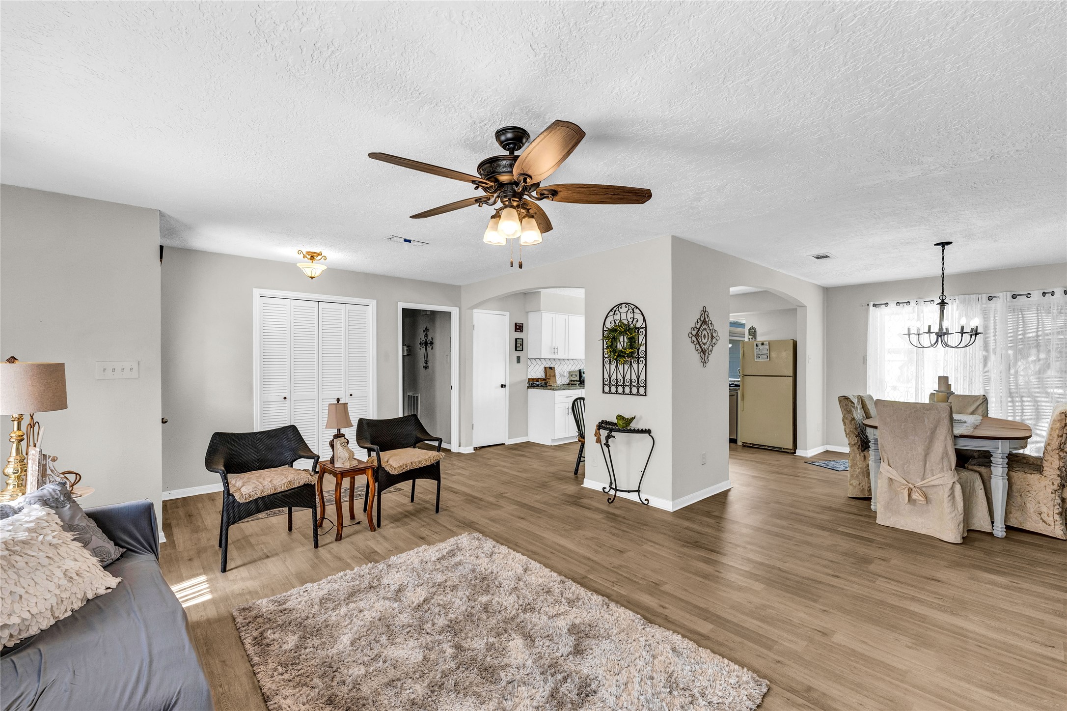 2705 Parrott Avenue Rosenberg, TX 77471 - Photo 7 of 27 a living room with furniture and a large window