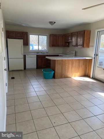 $1,900 | 209 Walnut Street, Boothwyn, PA 19061