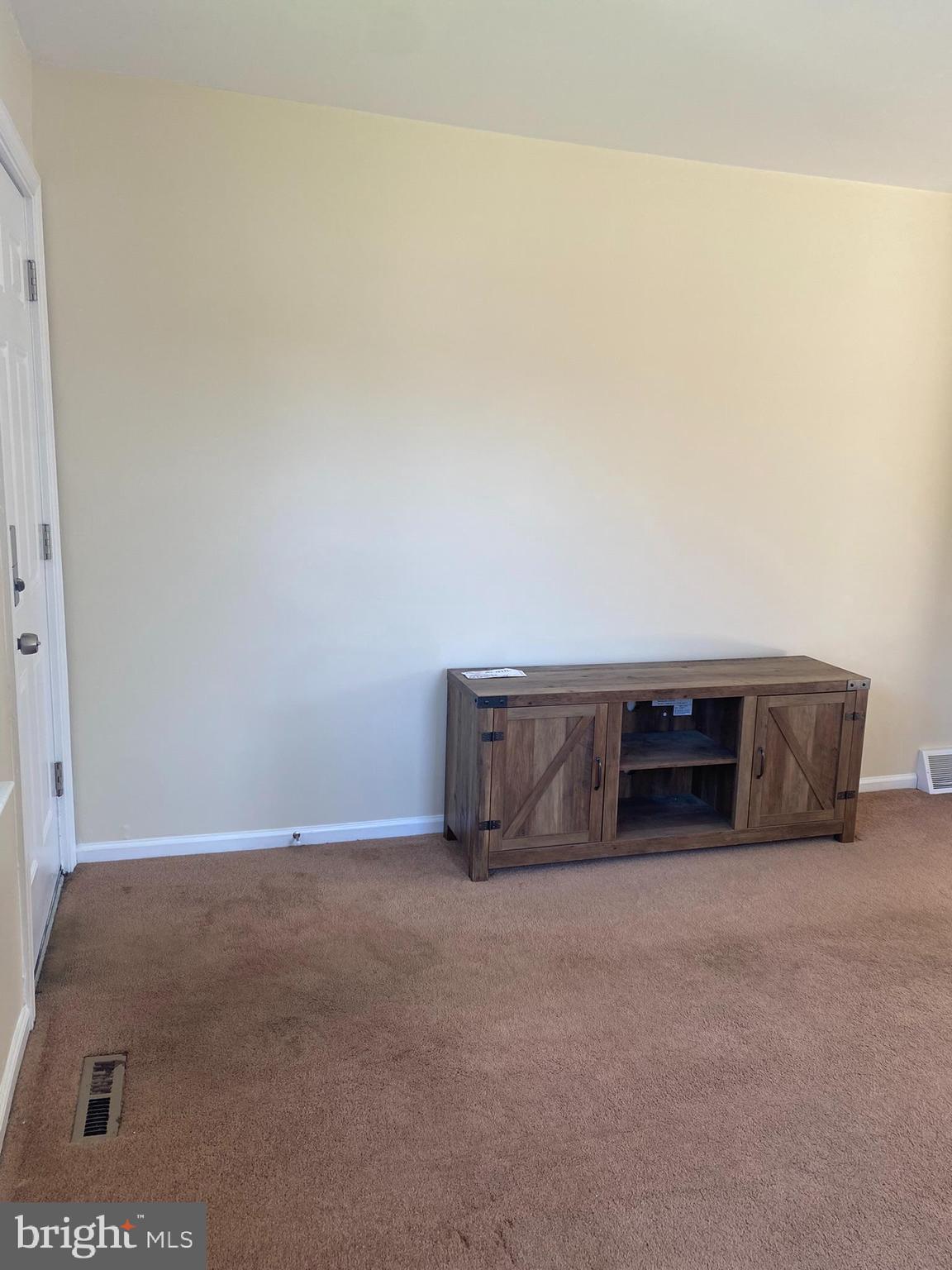 209 Walnut Street Boothwyn, PA 19061 - Photo 4 of 17