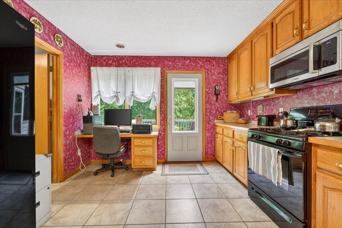 303 Oak Ridge Drive Bassett, VA 24055 - Photo 17 of 63 18-303 ORD-18