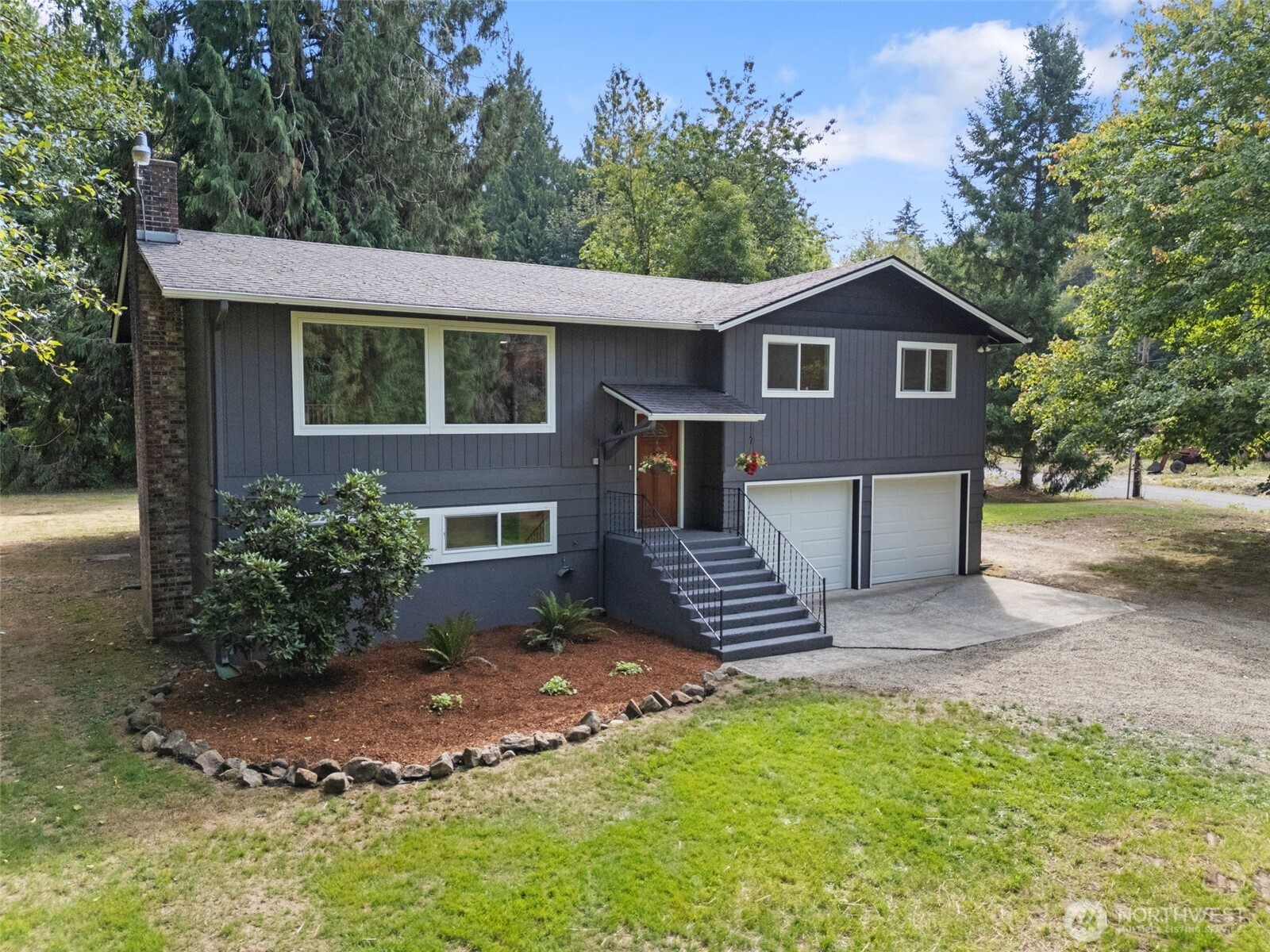 115 Maschke Road Vader, WA 98593 - Photo 2 of 40 front view of a house with a yard