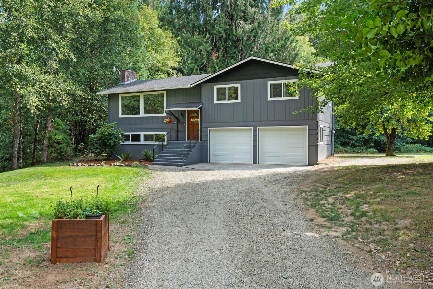 115 Maschke Road Vader, WA 98593 - Photo 29 of 40 a front view of a house with garden
