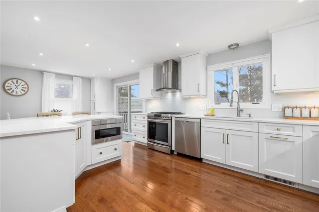 $849,000 | 88 Hess Avenue, Warwick, RI 02889