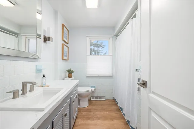 $849,000 | 88 Hess Avenue, Warwick, RI 02889