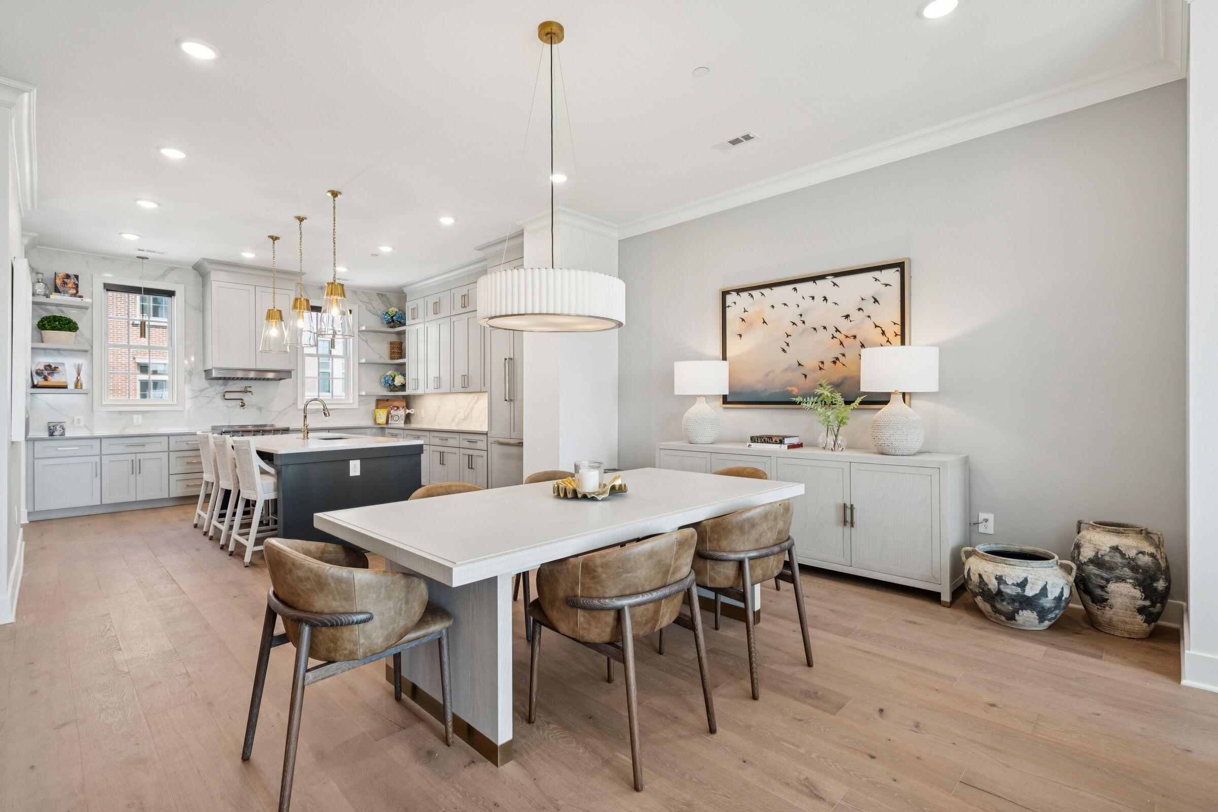 372 Broad Street Charleston, SC 29401 - Photo 6 of 26 Dining