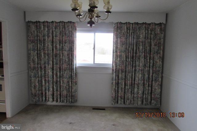 1932 Greengage Road Baltimore, MD 21244 - Photo 4 of 17
