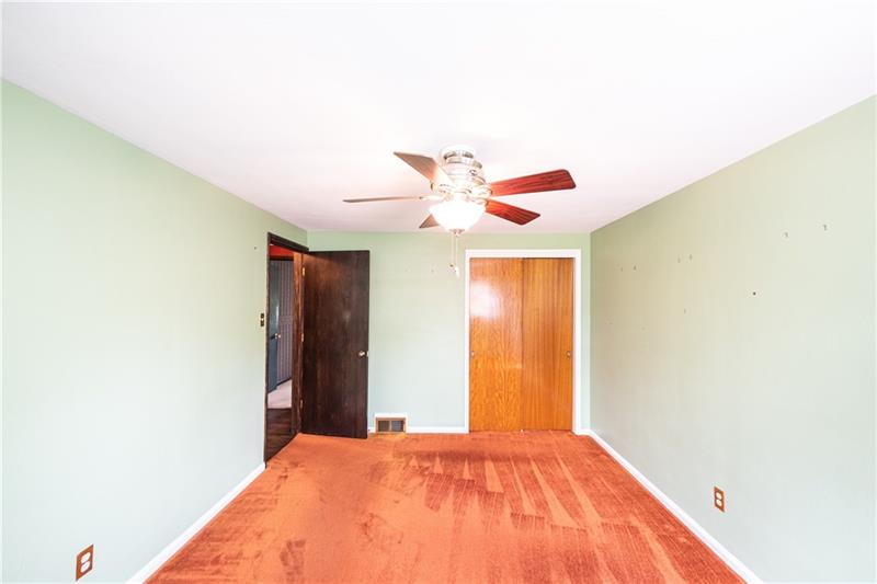 340 Orchard Spring Road Pittsburgh, PA 15220 - Photo 8 of 25 2nd Bedroom.