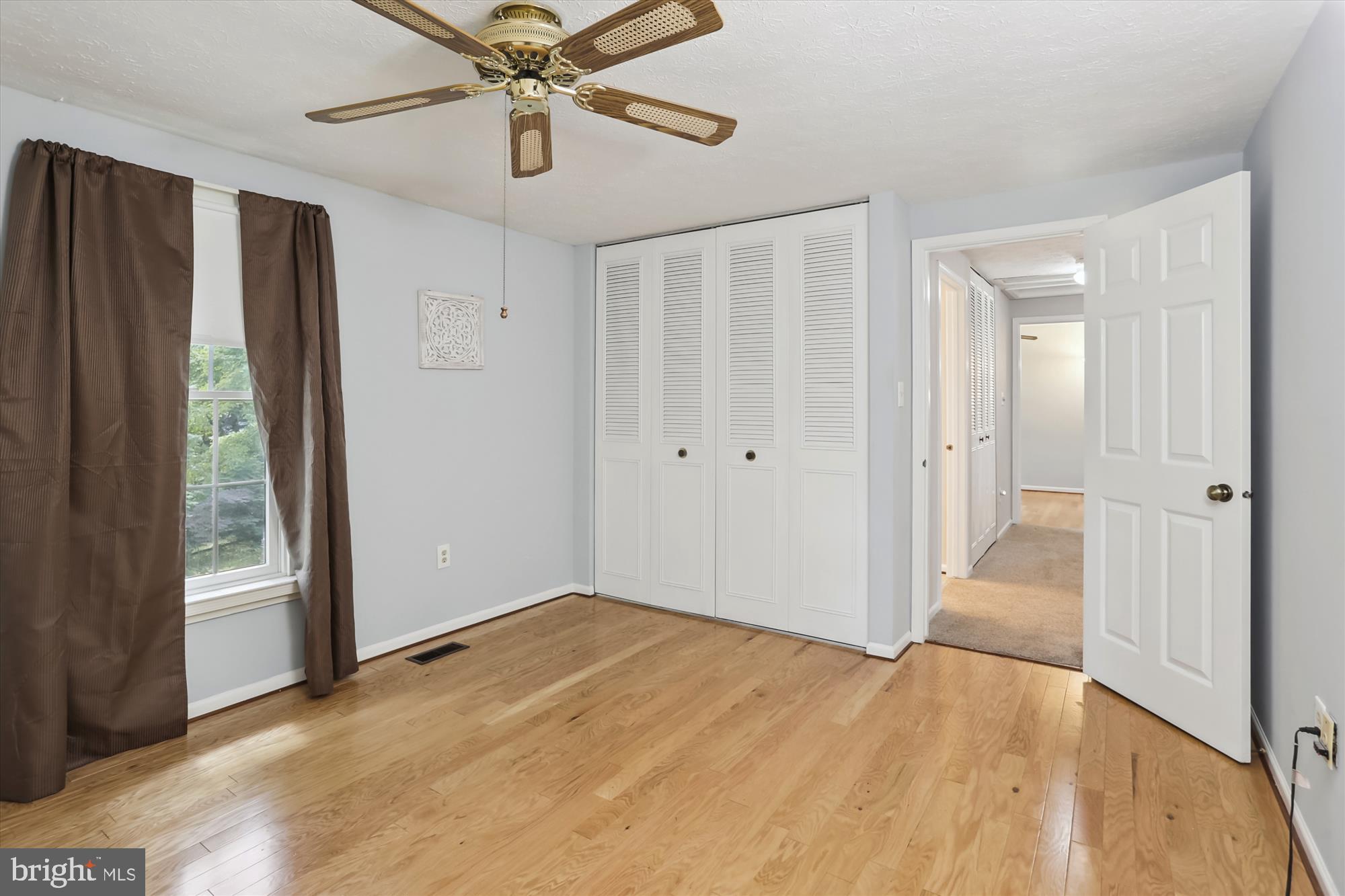 1125 Windmill Lane Silver Spring, MD 20905 - Photo 23 of 37 Guest bedroom