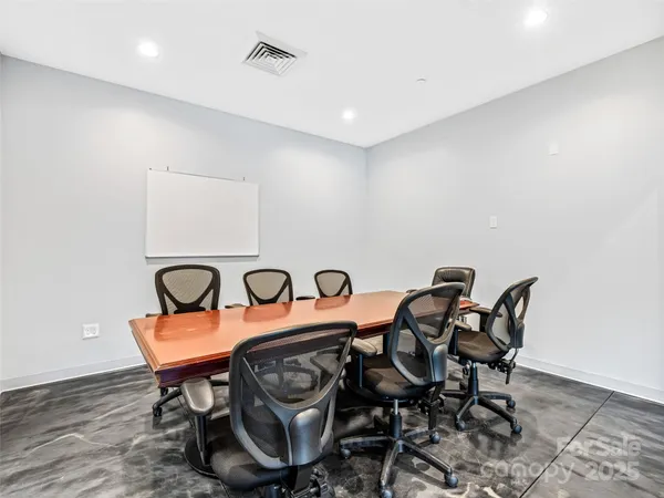 $425,000 | 208 Charlotte Highway, Unit 301, Asheville, NC 28803