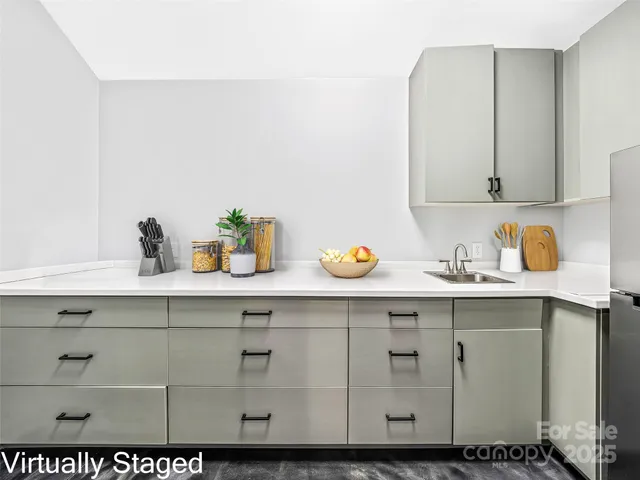 $425,000 | 208 Charlotte Highway, Unit 301, Asheville, NC 28803