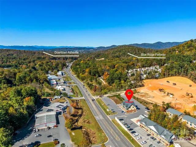 $425,000 | 208 Charlotte Highway, Unit 301, Asheville, NC 28803