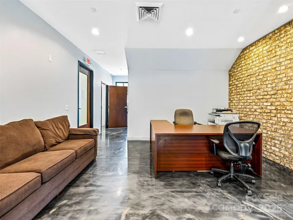 $425,000 | 208 Charlotte Highway, Unit 301, Asheville, NC 28803