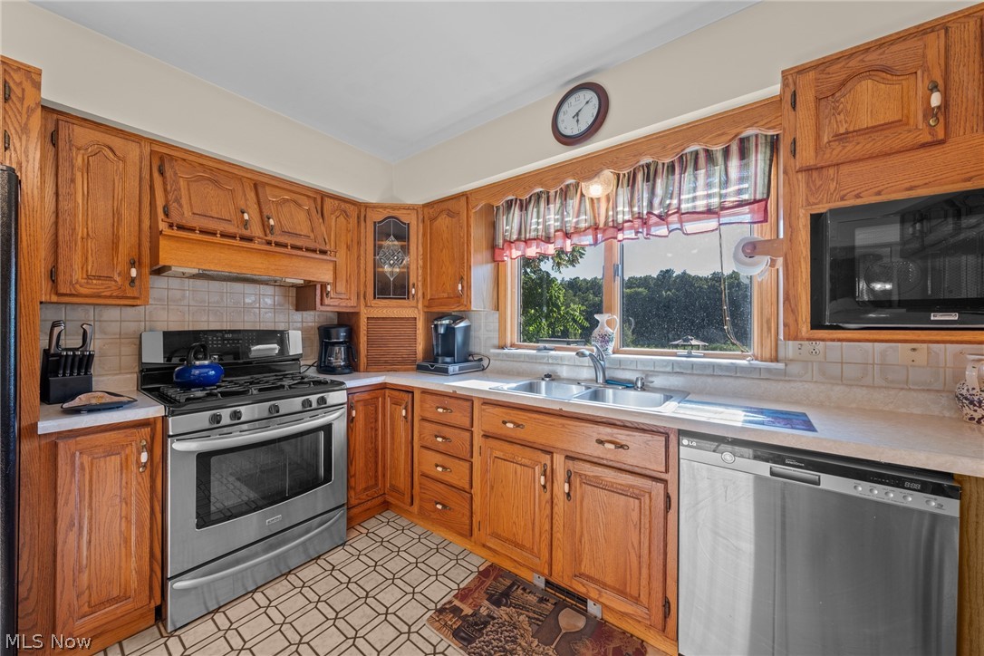 1841 Barnum Road Geneva, OH 44041 - Photo 17 of 49