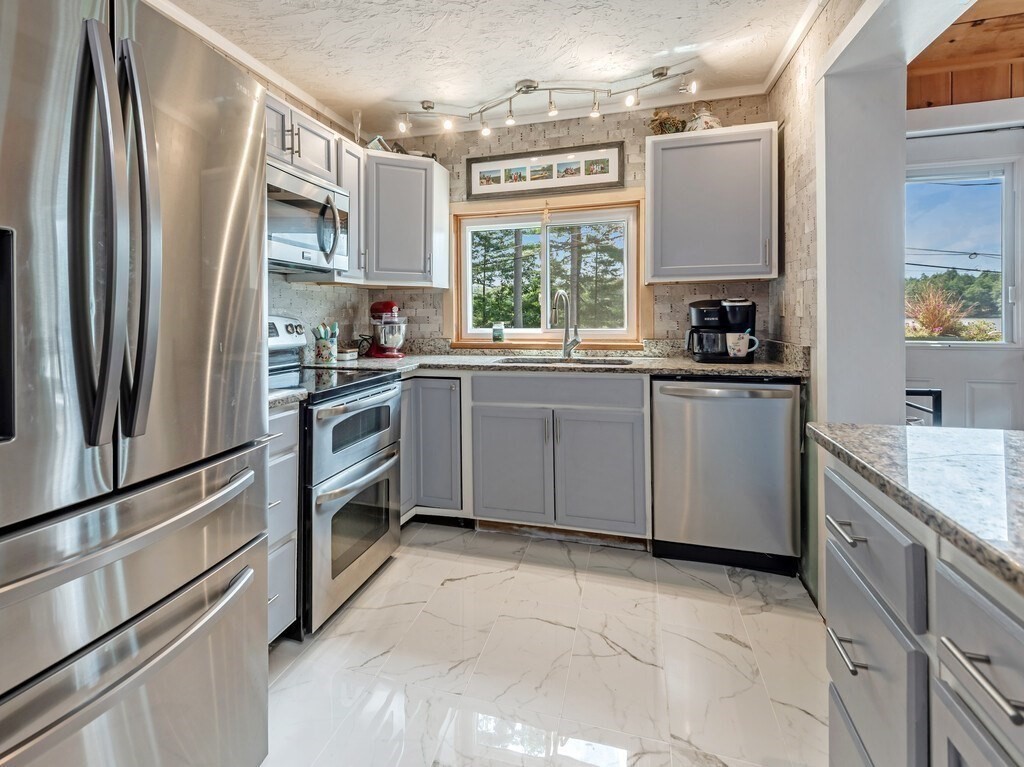 60 Holmes Road Orange, MA 01364 - Photo 5 of 27 Gallery Image 5