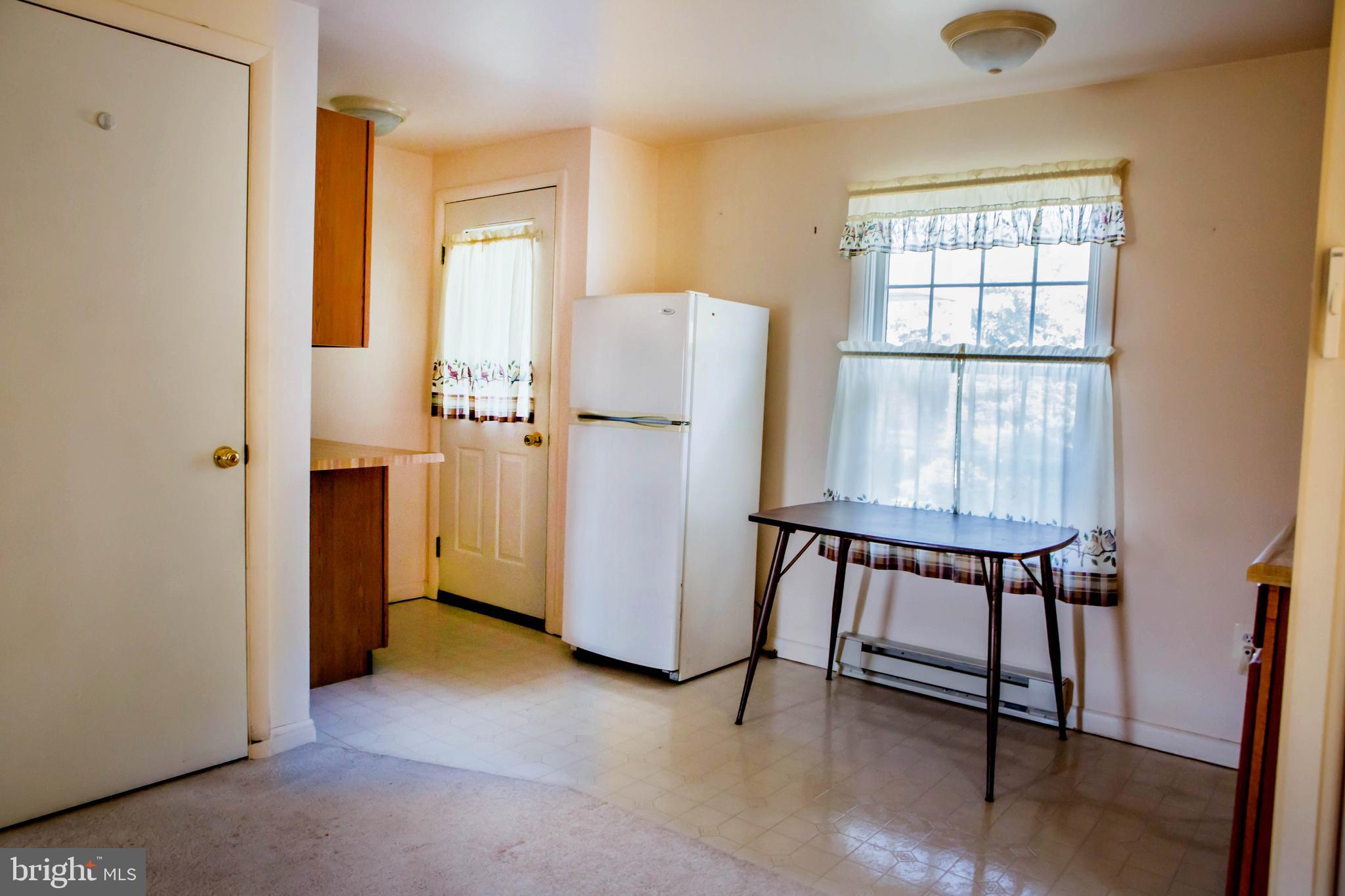 4620 Dave Rill Road Hampstead, MD 21074 - Photo 11 of 35 In-law suite kitchenet