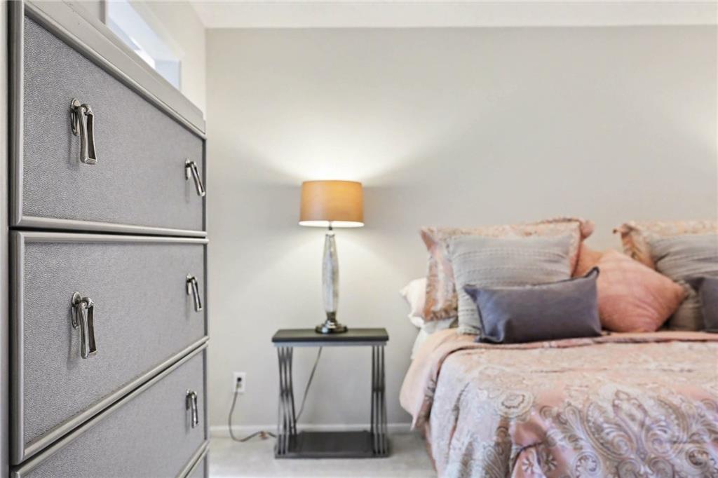 8721 Riggs Lane Overland Park, KS 66212 - Photo 20 of 31