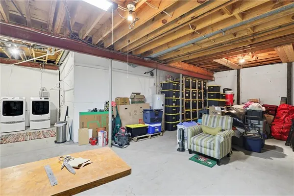 $324,950 | 8721 Riggs Lane, Overland Park, KS 66212