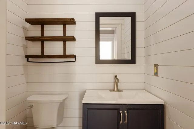 $550,000 | 214 N Road, Erath, LA 70533