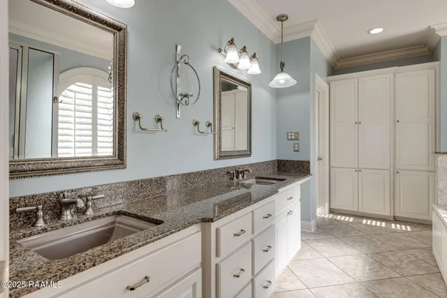 $550,000 | 214 N Road, Erath, LA 70533