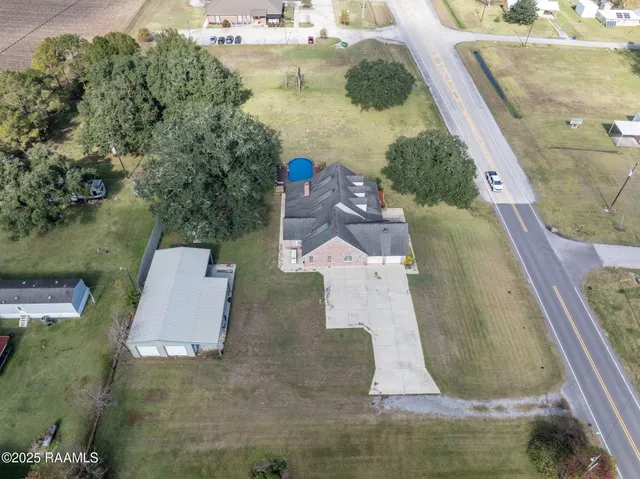 $550,000 | 214 N Road, Erath, LA 70533