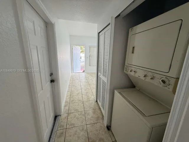 $2,100 | 820 Southwest 6th Court, Florida City, FL 33034