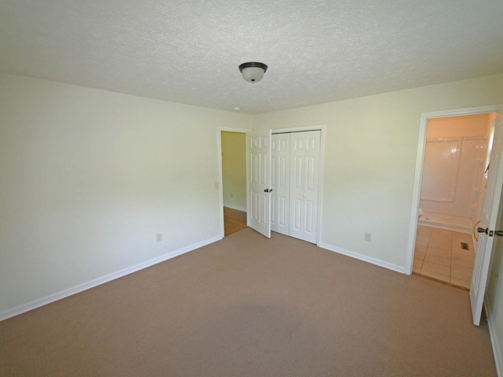 468 Woods Road Bluff City, TN 37618 - Photo 14 of 29 Master Suite