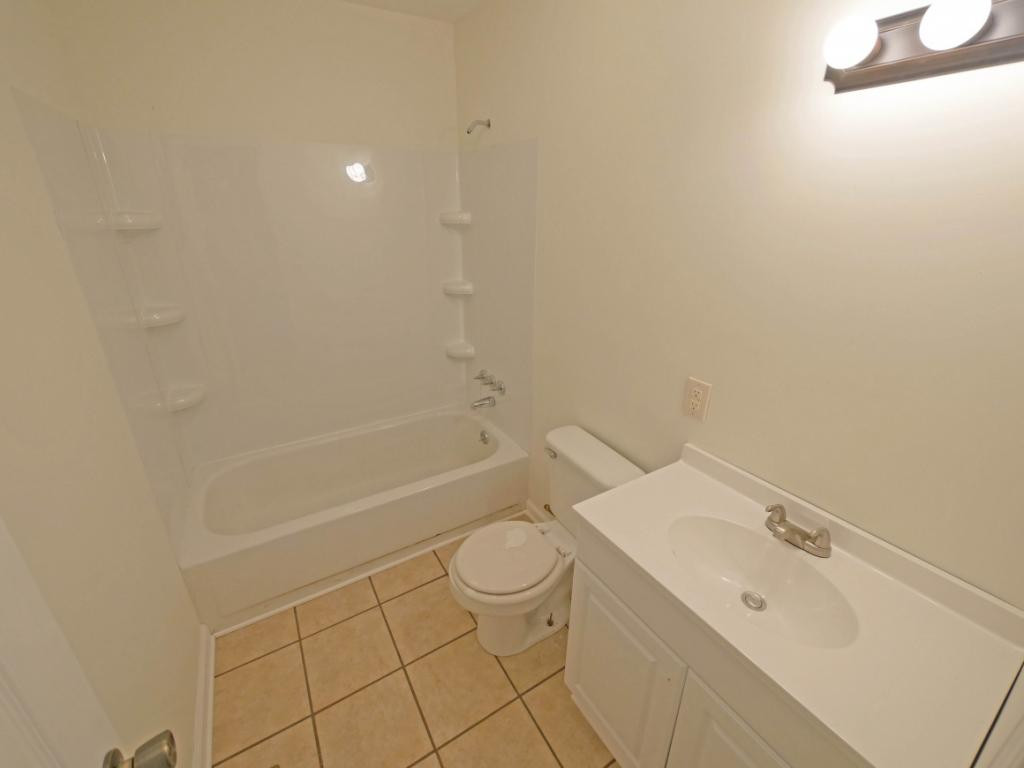 468 Woods Road Bluff City, TN 37618 - Photo 18 of 29 2 Full Bathrooms