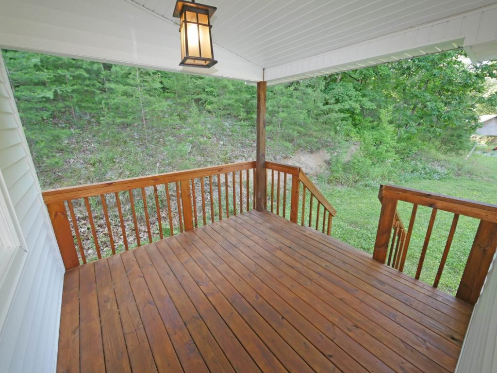 468 Woods Road Bluff City, TN 37618 - Photo 21 of 29 New Deck