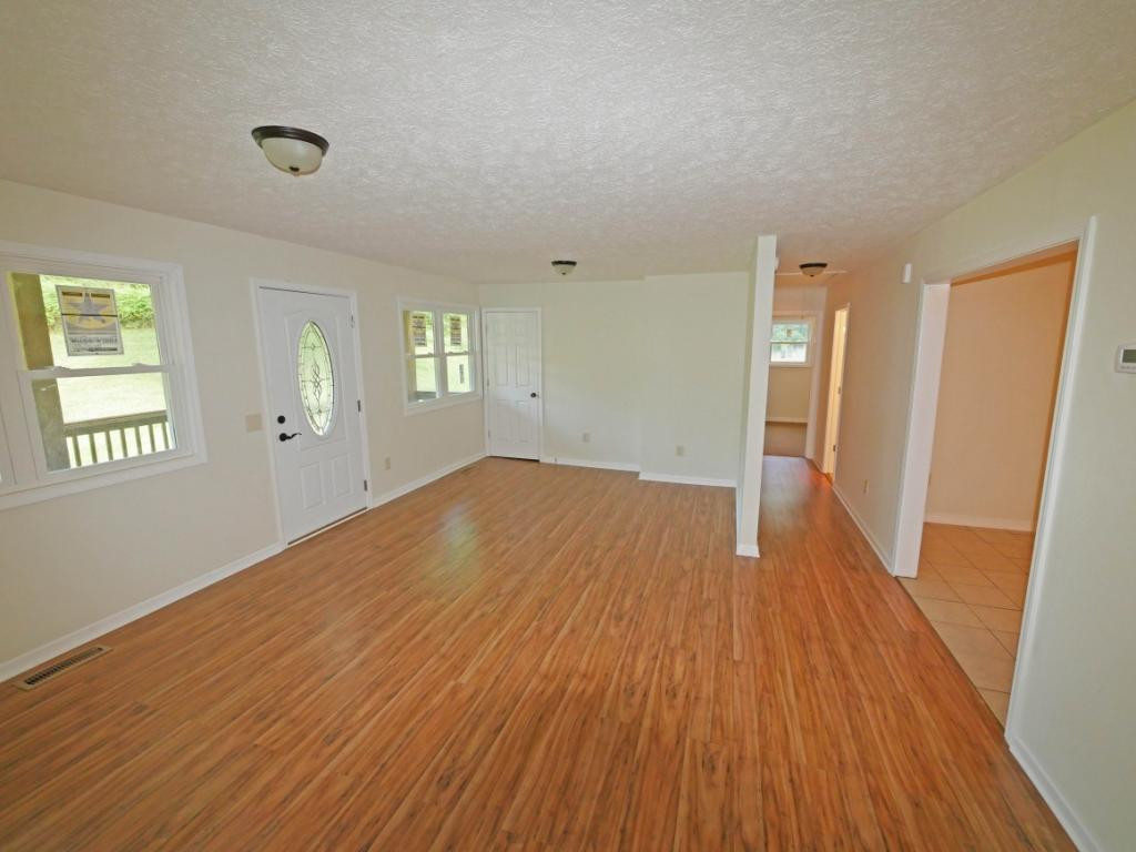 468 Woods Road Bluff City, TN 37618 - Photo 3 of 29 Photo 3