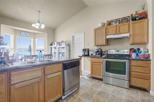 $2,500 | 753 Forest Green Drive, O'Fallon, IL 62269