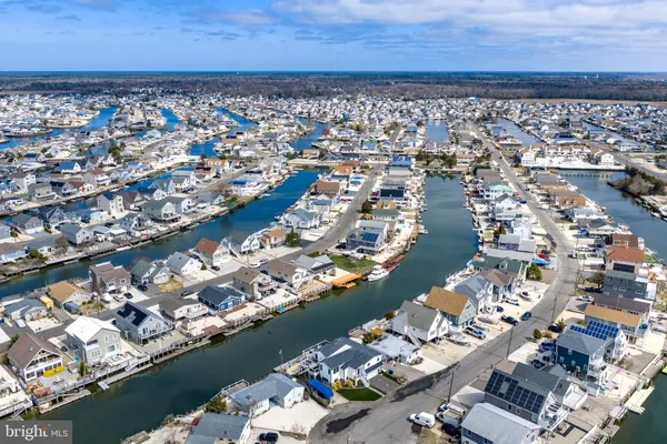 $729,000 | 139 South Longboat Drive, Little Egg Harbor, NJ 08087