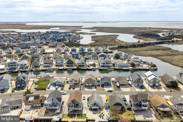 $729,000 | 139 South Longboat Drive, Little Egg Harbor, NJ 08087