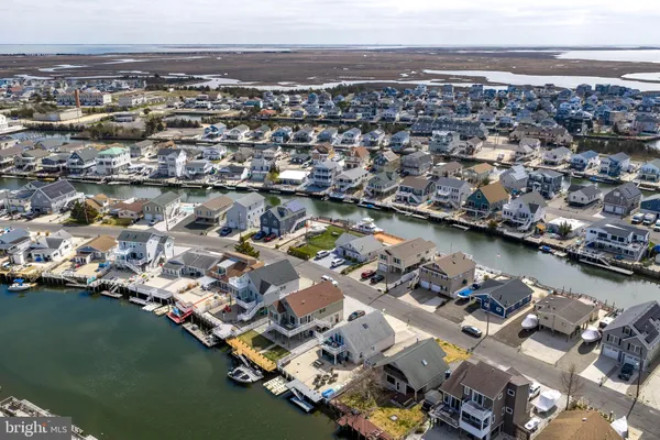 $729,000 | 139 South Longboat Drive, Little Egg Harbor, NJ 08087