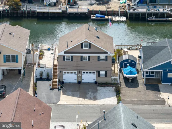 $729,000 | 139 South Longboat Drive, Little Egg Harbor, NJ 08087