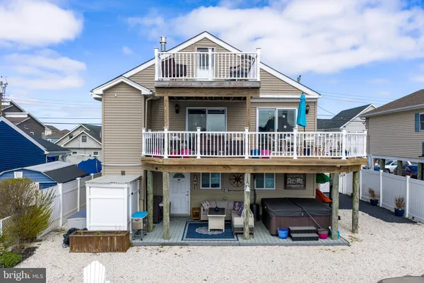 $729,000 | 139 South Longboat Drive, Little Egg Harbor, NJ 08087
