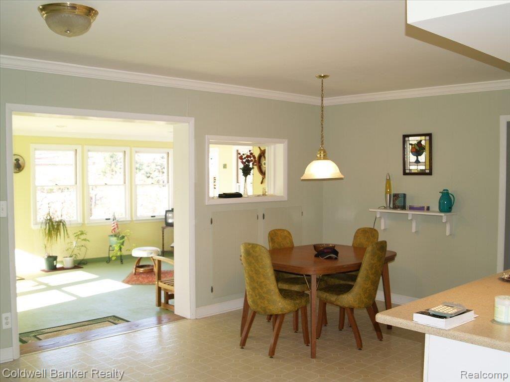 2638 Pine Ridge Road West Bloomfield, MI 48324 - Photo 7 of 11 BREAKFAST AREA