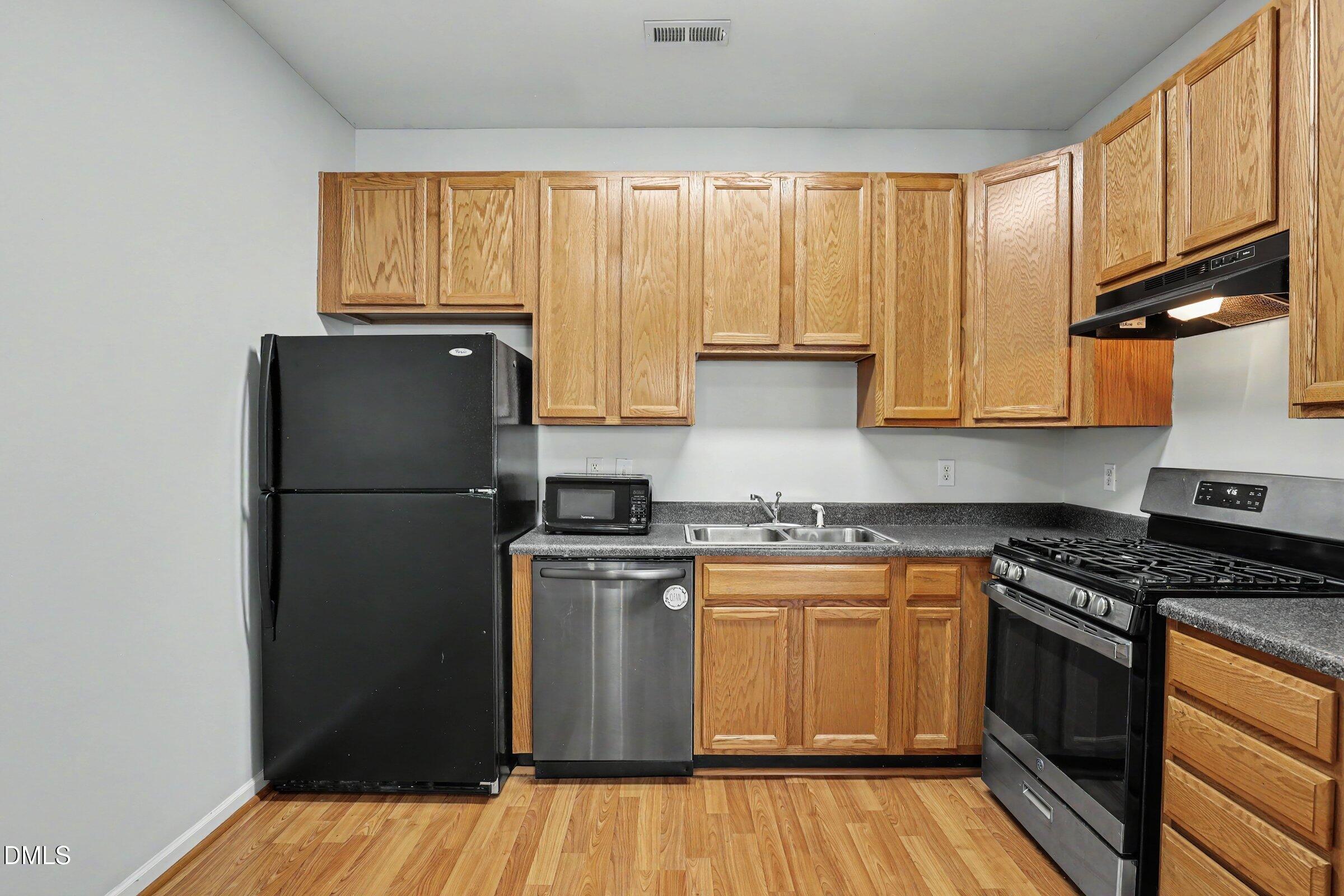 8620 Neuse Club Lane, Unit 107 Raleigh, NC 27616 - Photo 19 of 39 015_file_7328