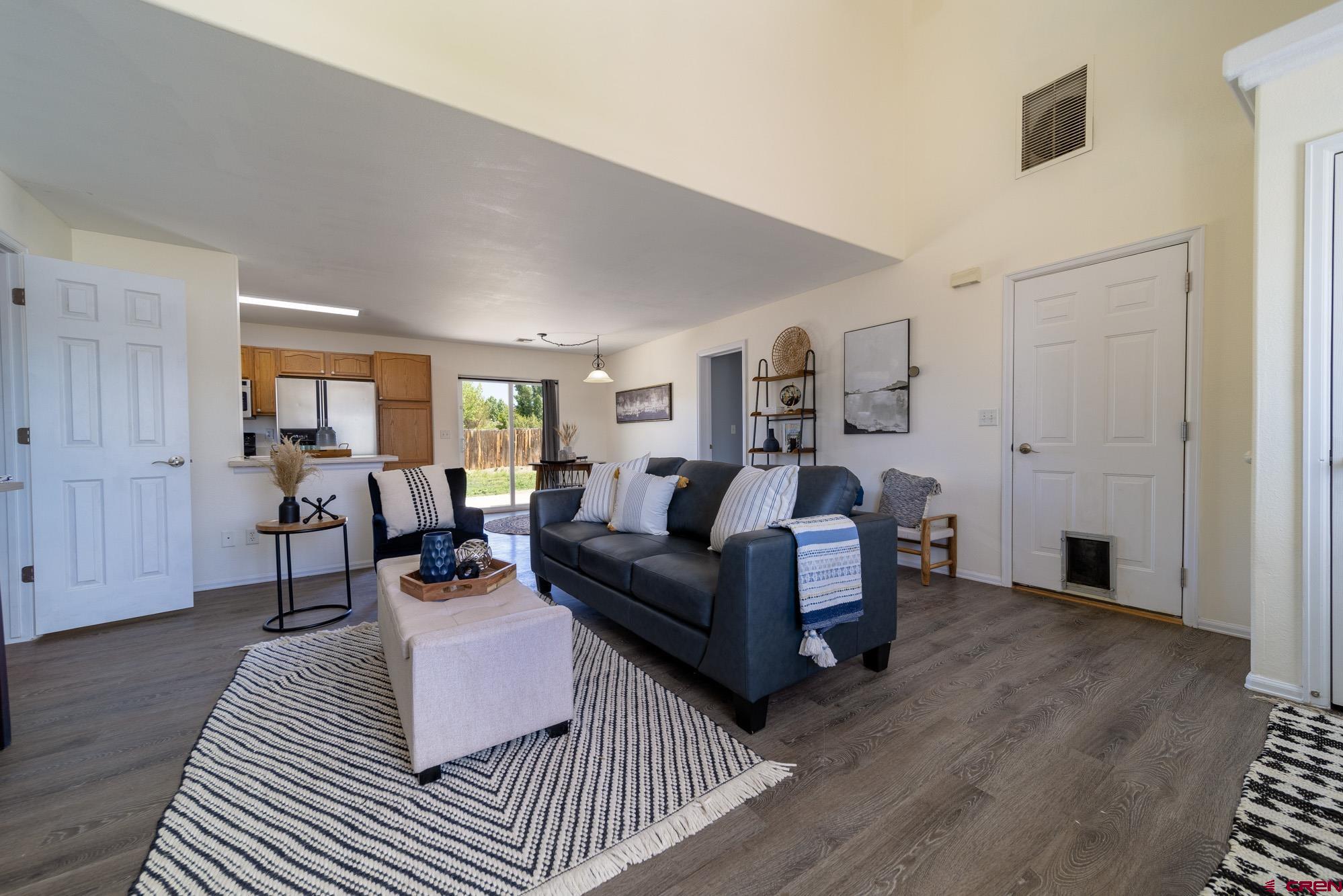 1531 Haystack Road Montrose, CO 81401 - Photo 6 of 34 a living room with furniture