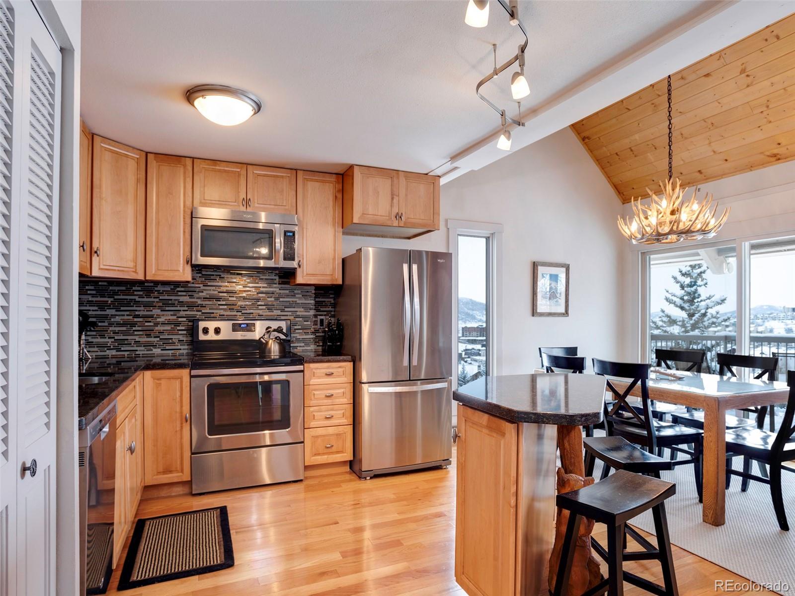 2590 Longthong Road, Unit 409 Steamboat Springs, CO 80487 - Photo 7 of 36 Gallery Image 7