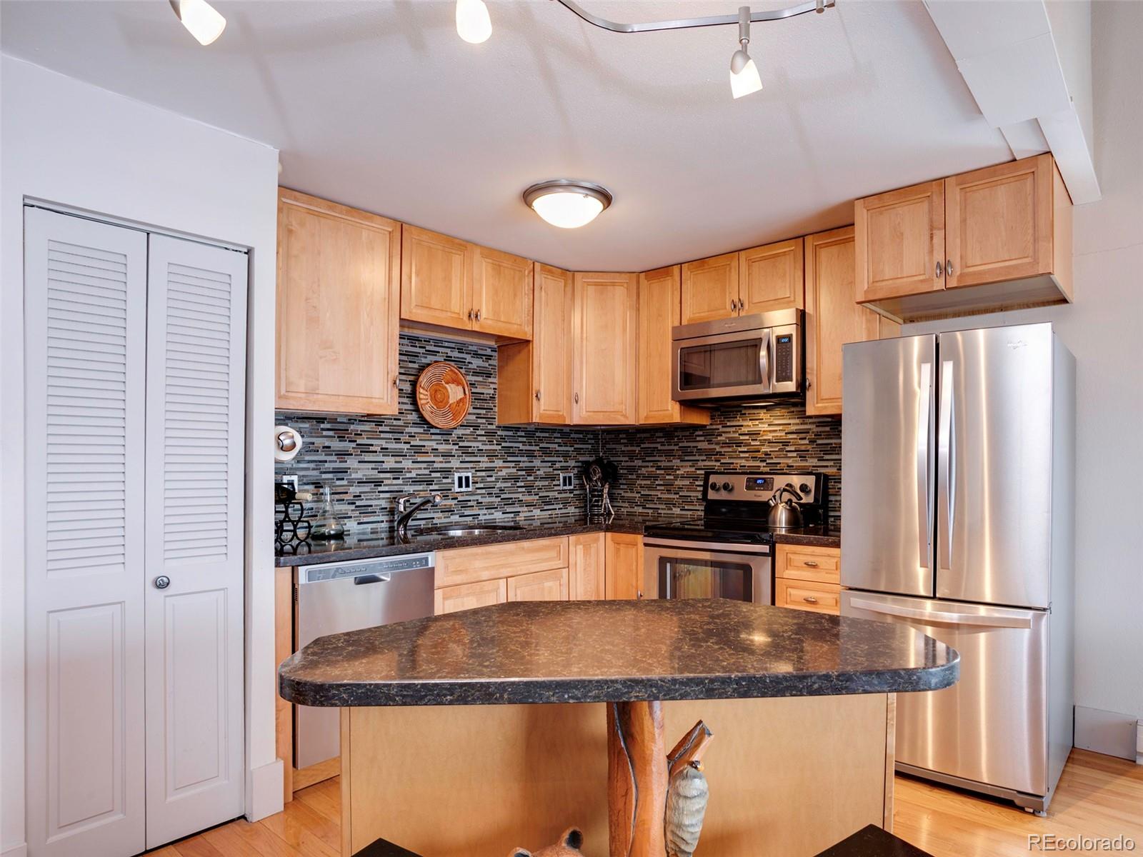 2590 Longthong Road, Unit 409 Steamboat Springs, CO 80487 - Photo 8 of 36 Gallery Image 8